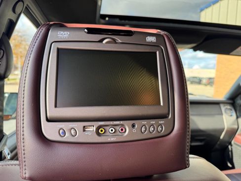 Used 2016 Ford Expedition EL Platinum image 6