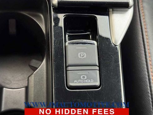 Used 2019 Mitsubishi Eclipse Cross SEL image 34