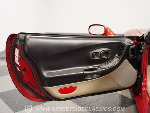 Used 1998 Chevrolet Corvette Coupe image 37