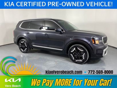 Certified 2025 Kia Telluride S