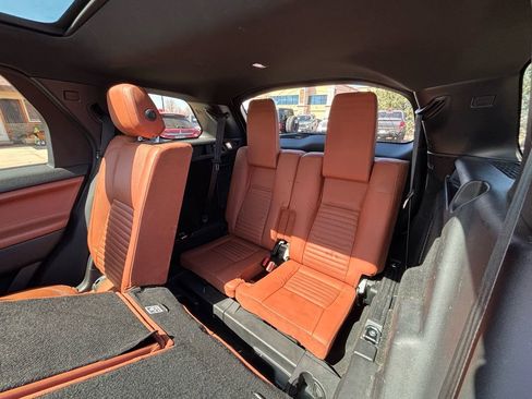 Used 2016 Land Rover Discovery Sport HSE Luxury image 17