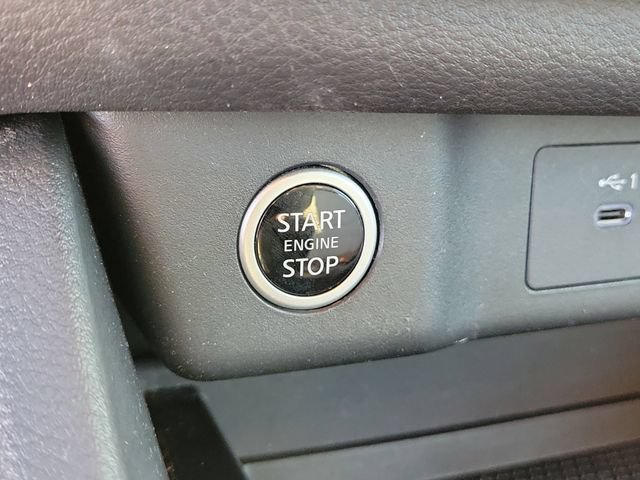 Used 2023 Nissan Rogue SV FWD image 26