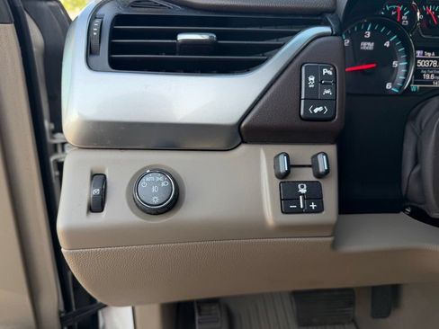 Used 2020 Chevrolet Tahoe LT RWD image 14