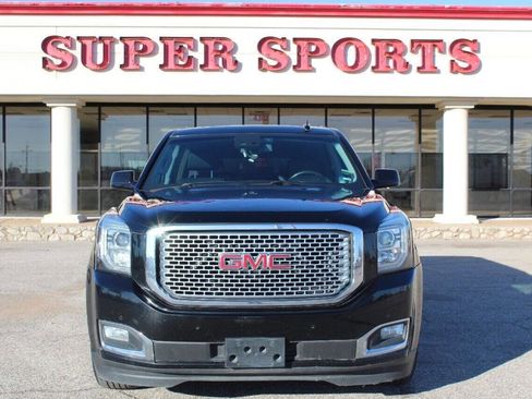 Used 2015 GMC Yukon XL Denali w/ Open Road Package image 3