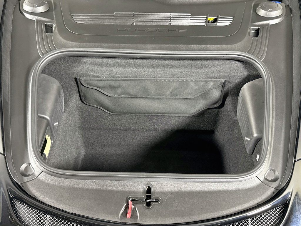Certified 2019 Porsche 911 Speedster RWD image 25