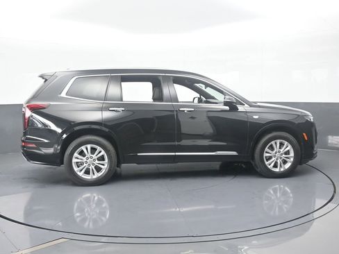 Used 2023 Cadillac XT6 Luxury image 7