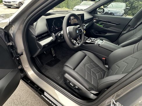 Used 2026 BMW 530i xDrive w/ M Sport Package image 15