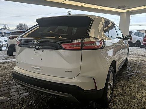 Certified 2024 Ford Edge SEL w/ Convenience Package image 5