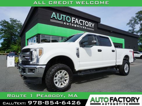 Used 2019 Ford F250 XLT w/ XLT Value Package image 1