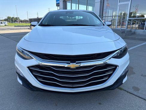 Used 2024 Chevrolet Malibu LT FWD image 8