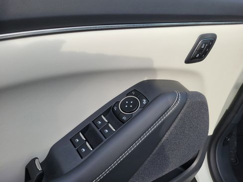 New 2025 Ford Mustang Mach-E Premium image 17