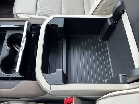 New 2026 GMC Yukon XL Denali image 32