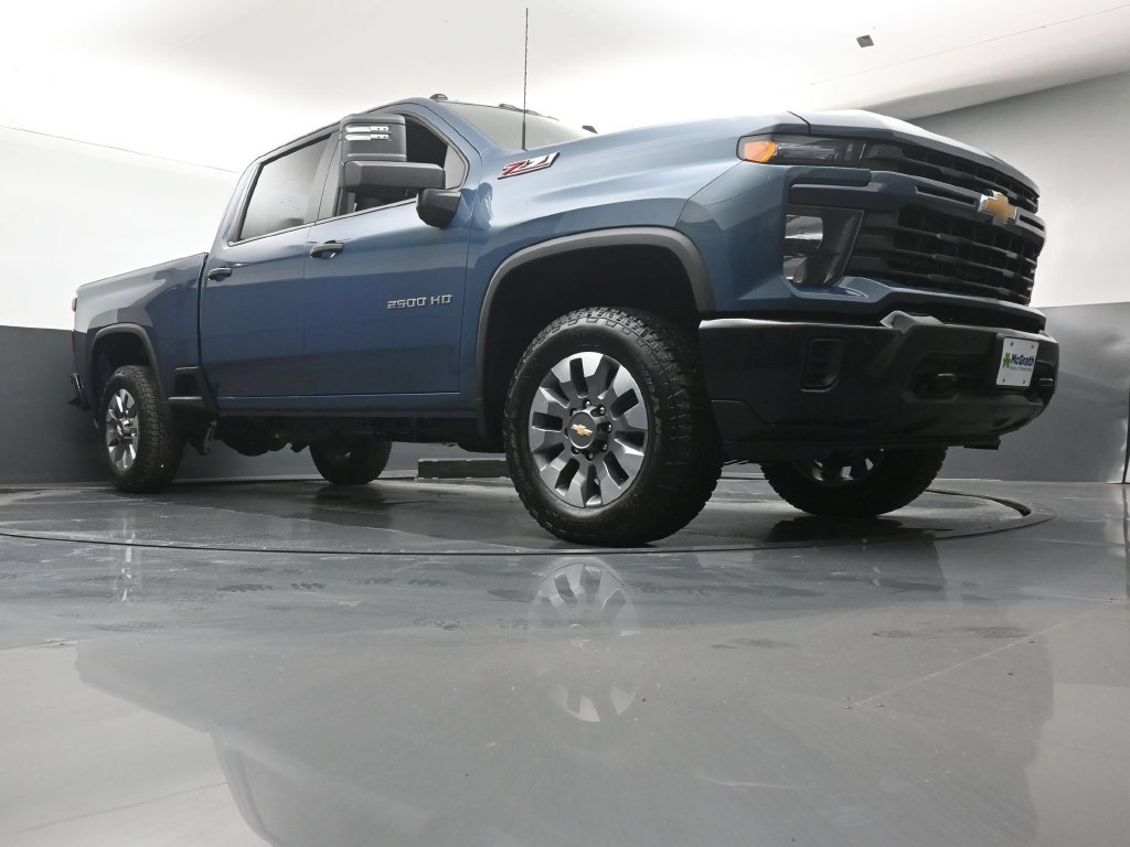 New 2026 Chevrolet Silverado 2500 Custom w/ Custom Value Package AWD/4WD image 24