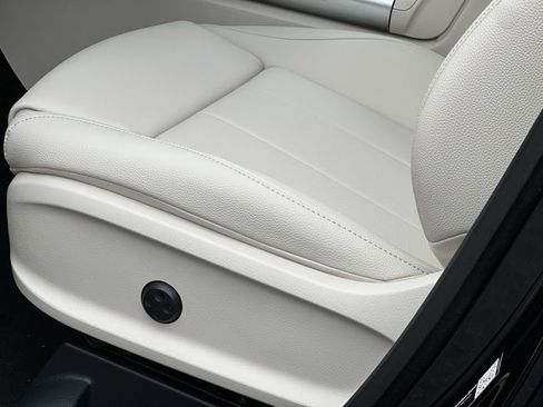 New 2026 Mercedes-Benz GLA 250 4MATIC image 19