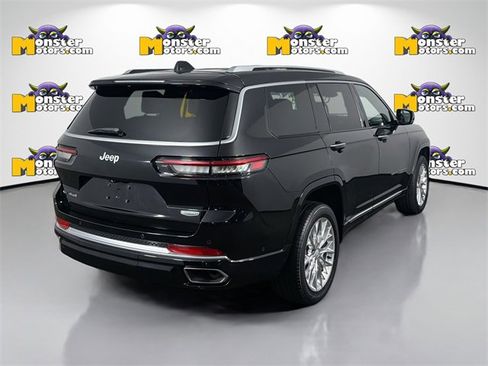 Used 2021 Jeep Grand Cherokee L Summit w/ Luxury Tech Group V image 5