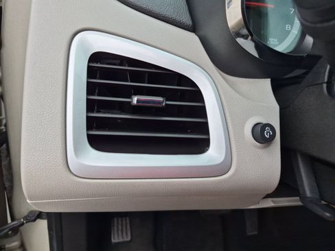 Used 2013 GMC Terrain SLT FWD image 26