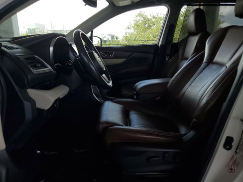 Used 2019 Subaru Ascent Touring AWD/4WD image 18