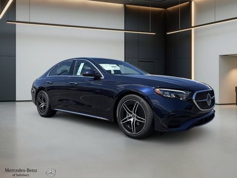 New 2026 Mercedes-Benz E 350 4MATIC Sedan image 3