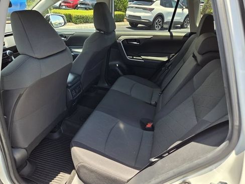 Used 2023 Toyota RAV4 XLE FWD image 10
