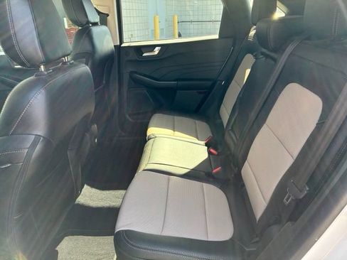 Used 2022 Ford Escape Titanium w/ Titanium Elite Package AWD/4WD image 14
