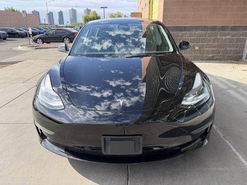 Used 2022 Tesla Model 3 image 10