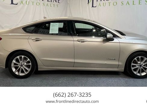 Used 2019 Ford Fusion SE image 8