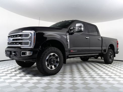 Used 2024 Ford F350 Platinum w/ Tremor Off-Road Package AWD/4WD image 7
