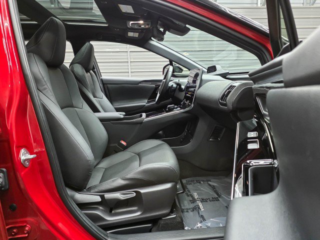 Used 2023 Subaru Solterra AWD image 15