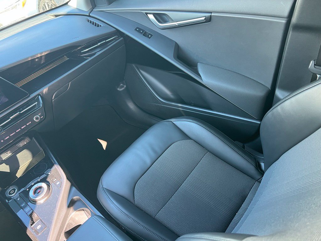 Certified 2023 Kia Niro Wind FWD image 15