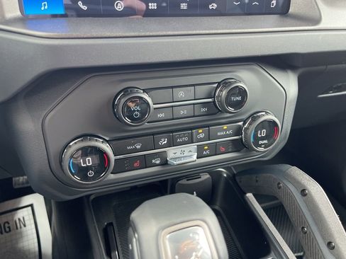 New 2025 Ford Bronco Big Bend w/ Black Diamond Package image 18