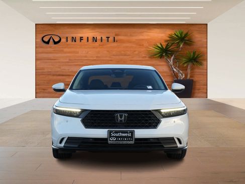 Used 2023 Honda Accord EX-L image 2