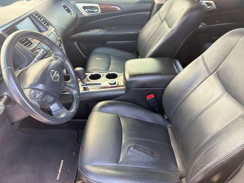Used 2014 Nissan Pathfinder SL w/ SL Premium Package image 5