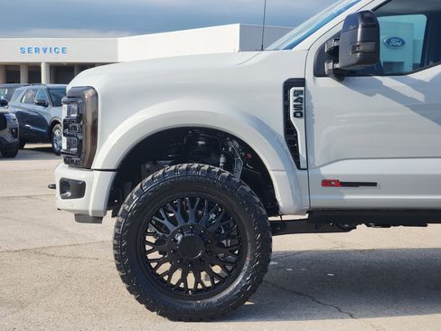 New 2026 Ford F450 Platinum AWD/4WD image 9