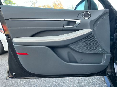 Used 2022 Hyundai Sonata Limited image 23