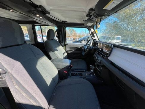 Used 2024 Jeep Wrangler Sport image 12