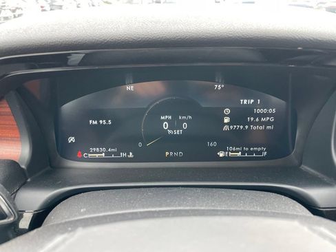 Used 2023 Lincoln Aviator Reserve AWD/4WD image 10