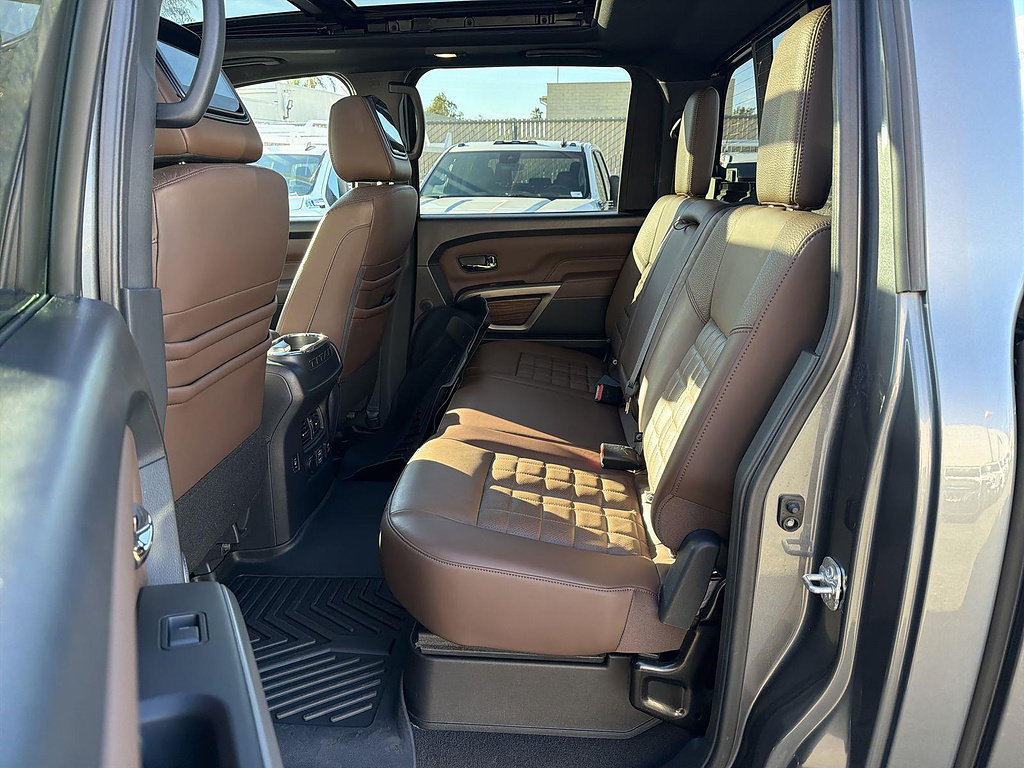 Used 2021 Nissan Titan Platinum Reserve w/ Moonroof Package AWD/4WD image 25