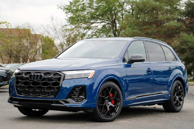 New 2026 Audi SQ7 Prestige AWD/4WD image 2