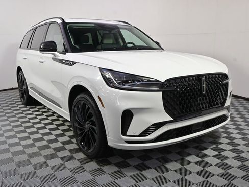 New 2026 Lincoln Aviator Reserve AWD/4WD image 9