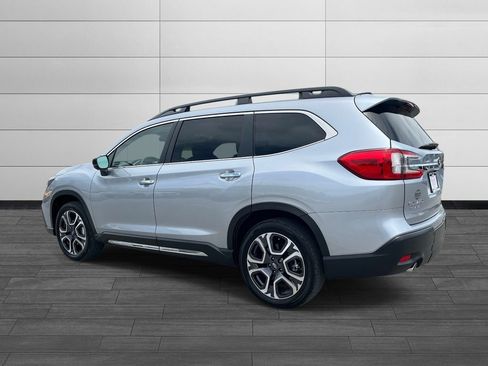 Certified 2025 Subaru Ascent Touring AWD/4WD image 5