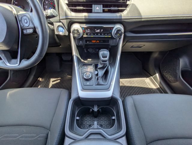 Used 2022 Toyota RAV4 SE AWD/4WD image 19