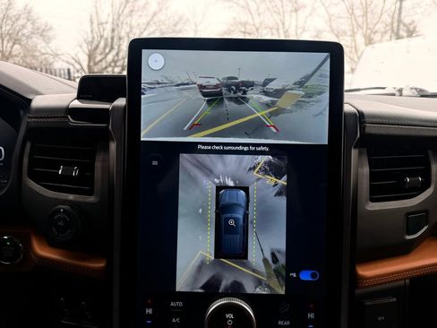 Used 2022 Ford Expedition Max Platinum image 23