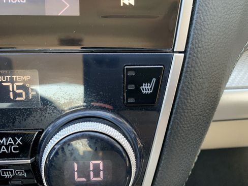Used 2019 Subaru Legacy 2.5i Premium AWD/4WD image 19