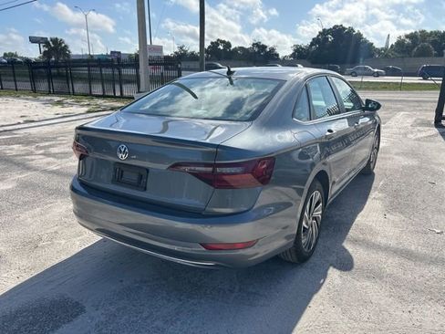 Used 2021 Volkswagen Jetta SEL FWD image 4