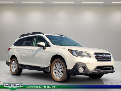 Used 2018 Subaru Outback 2.5i Premium AWD/4WD image 1