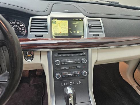 Used 2009 Lincoln MKS Base 4dr Sedan image 11