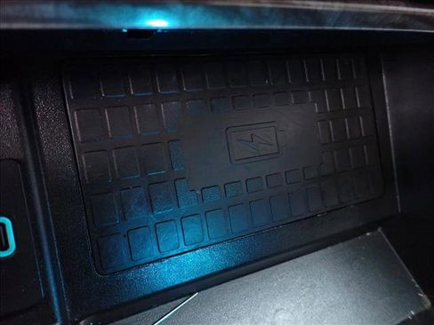 Used 2021 Ford Expedition Max Limited image 23