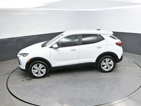 Used 2025 Buick Encore GX Preferred AWD/4WD image 24