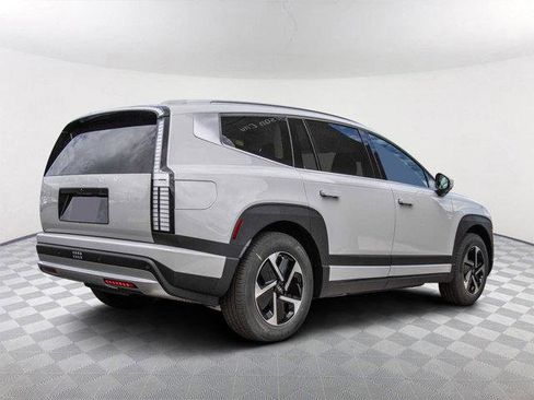 New 2026 Hyundai Ioniq 9 SE image 6