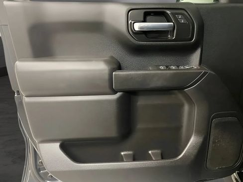 Used 2021 Chevrolet Silverado 1500 Custom RWD image 10